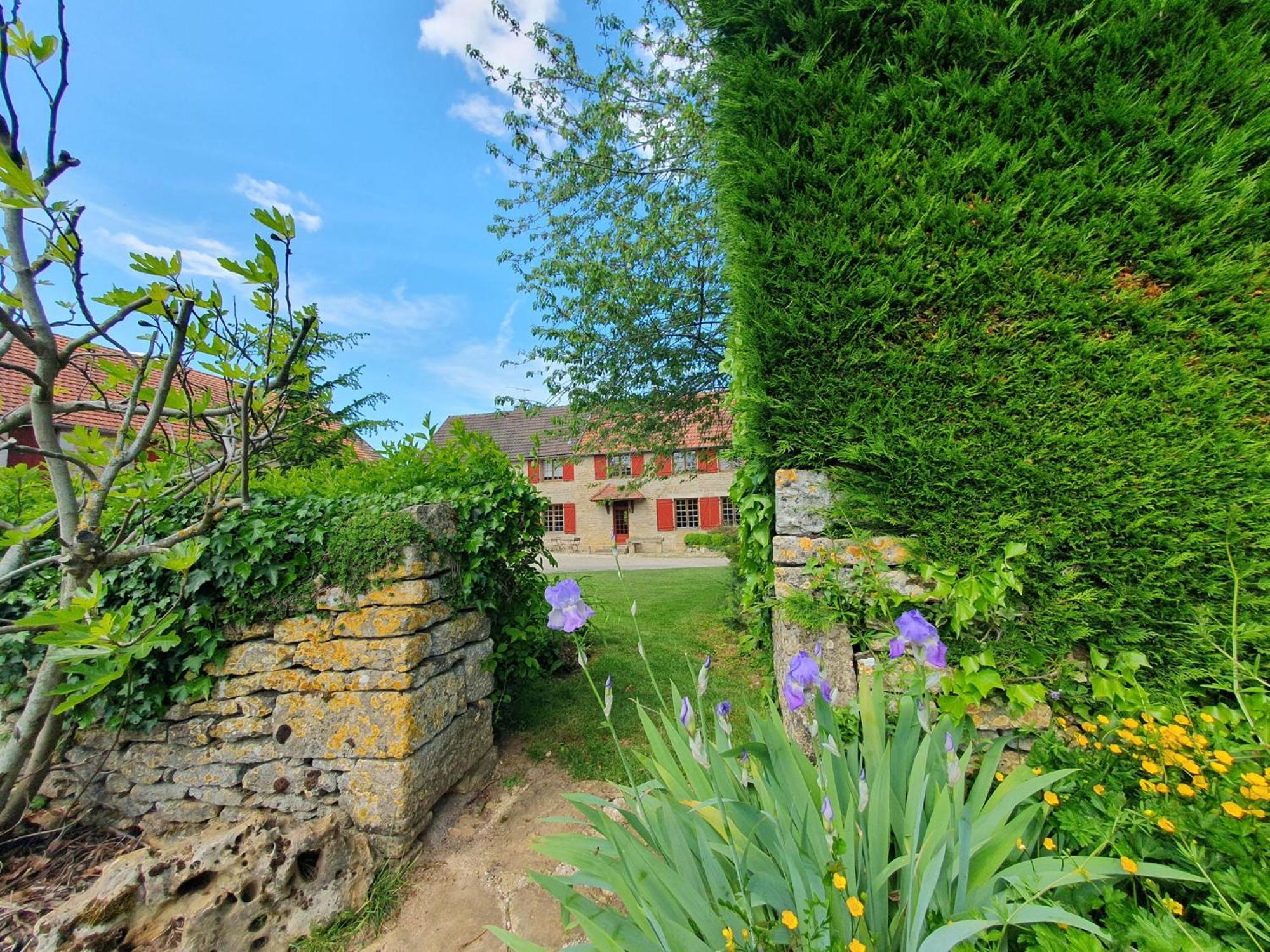 Bed and Breakfast Jardin Des Sens, La Rente D'Eguilly Екстер'єр фото