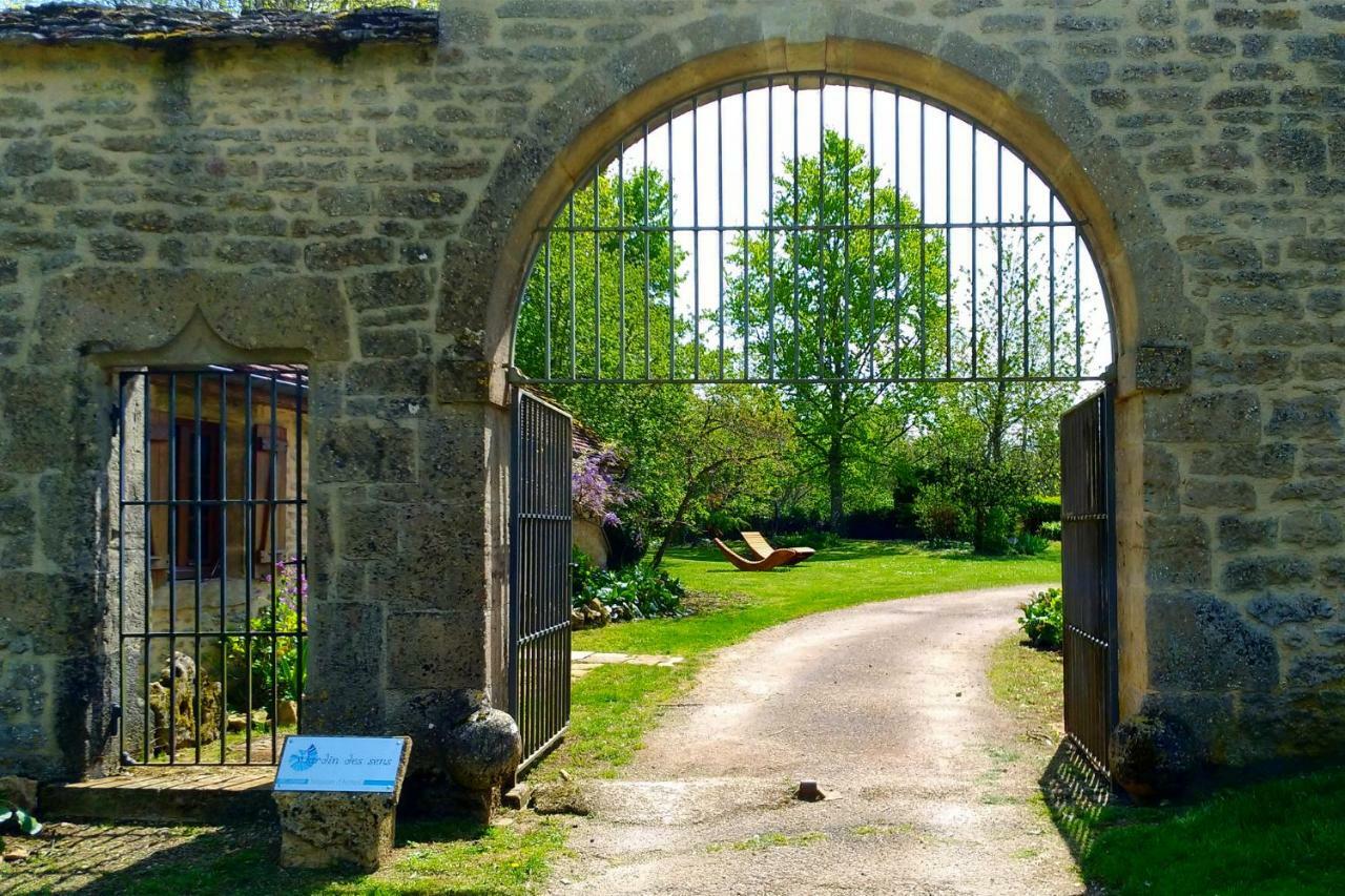 Bed and Breakfast Jardin Des Sens, La Rente D'Eguilly Екстер'єр фото